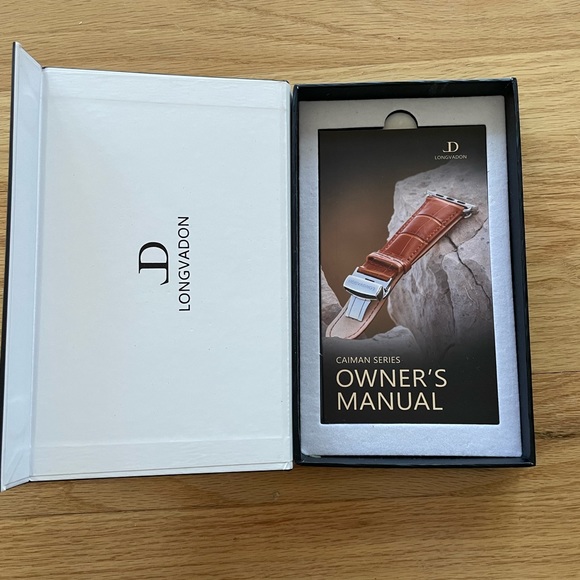 Longvadon Luxury Apple Watch Bands - Picture 5 of 5